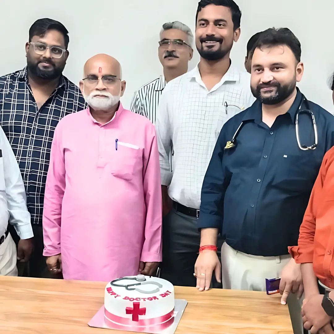 आभार और आरोग्य का संकल्प – राष्ट्रीय चिकित्सक दिवस – 2025 पर डॉ. अभिषेक द्विवेदी का संदेश